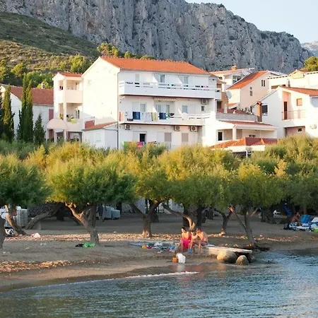Apartment In With Sea View, Balcony, Air Conditioning, Wi-fi *