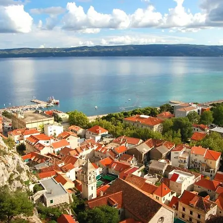 In With Sea View, Balcony, Air Conditioning, Wi-fi Apartment Duce