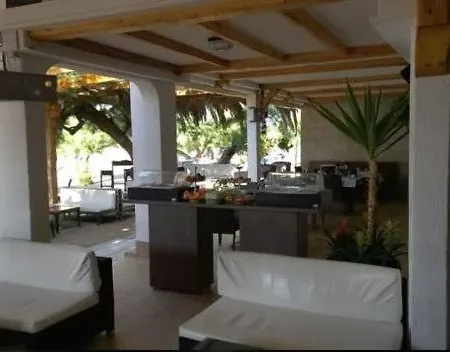 In With Sea View, Balcony, Air Conditioning, Wi-fi Apartment Duce