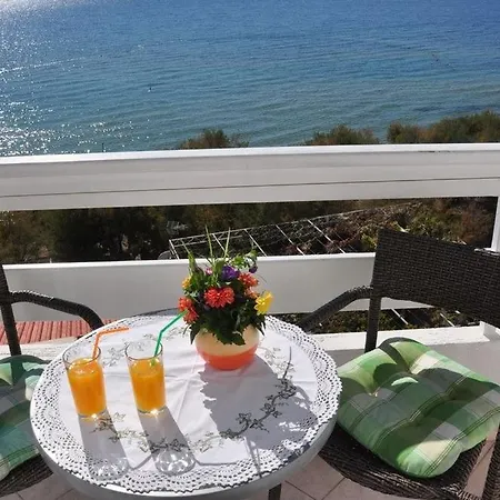 In With Sea View, Balcony, Air Conditioning, Wi-fi Apartment Duce