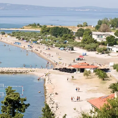 In With Sea View, Balcony, Air Conditioning, Wi-fi Apartment Duce